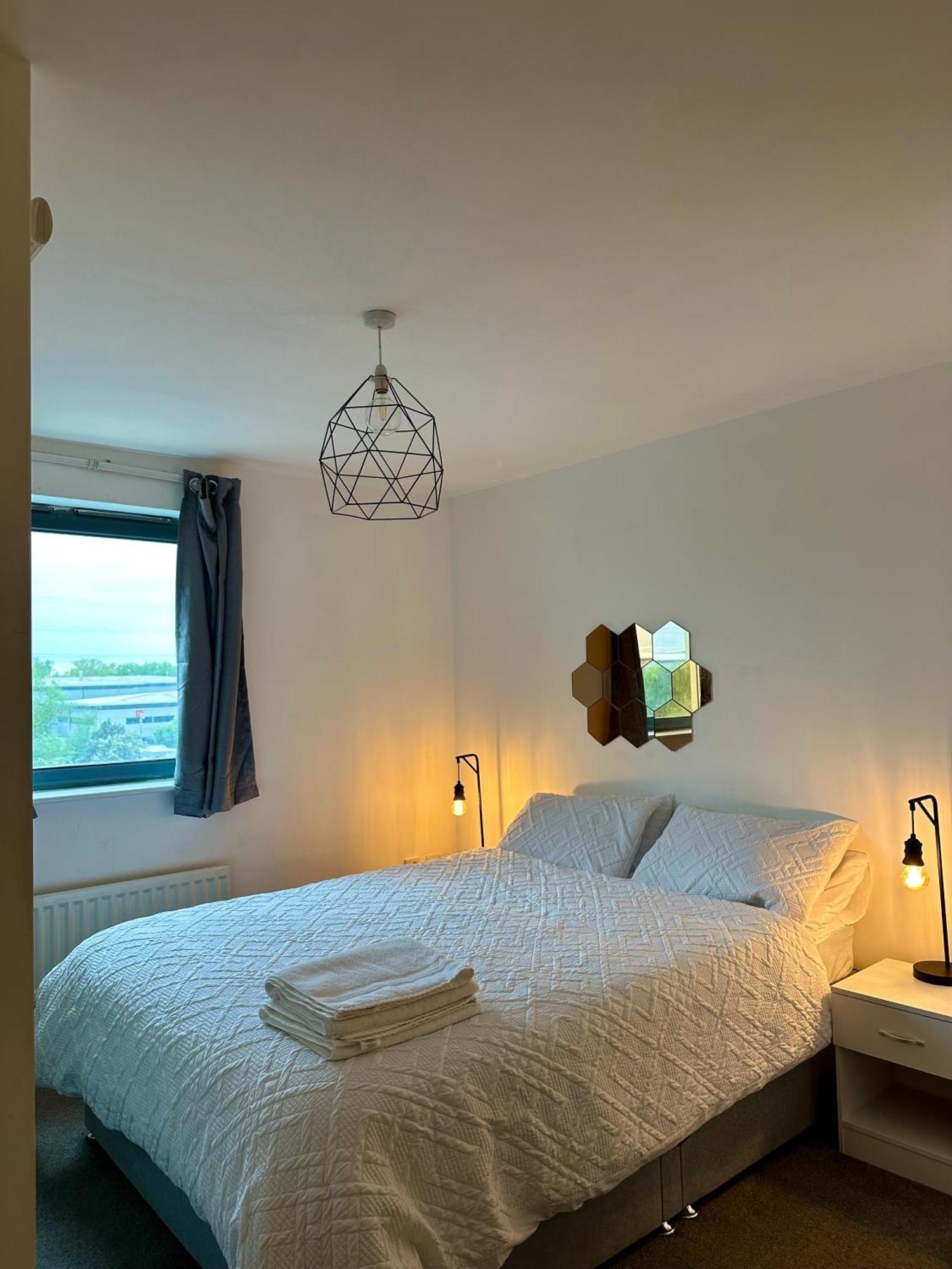 Apartment Stunning 2 Bed Flat With Views Barking (Greater London)